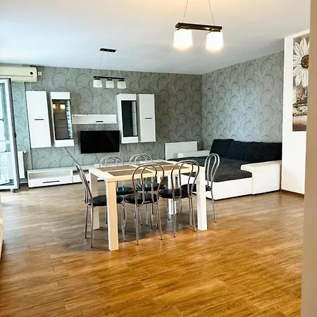 Apartament Lux *